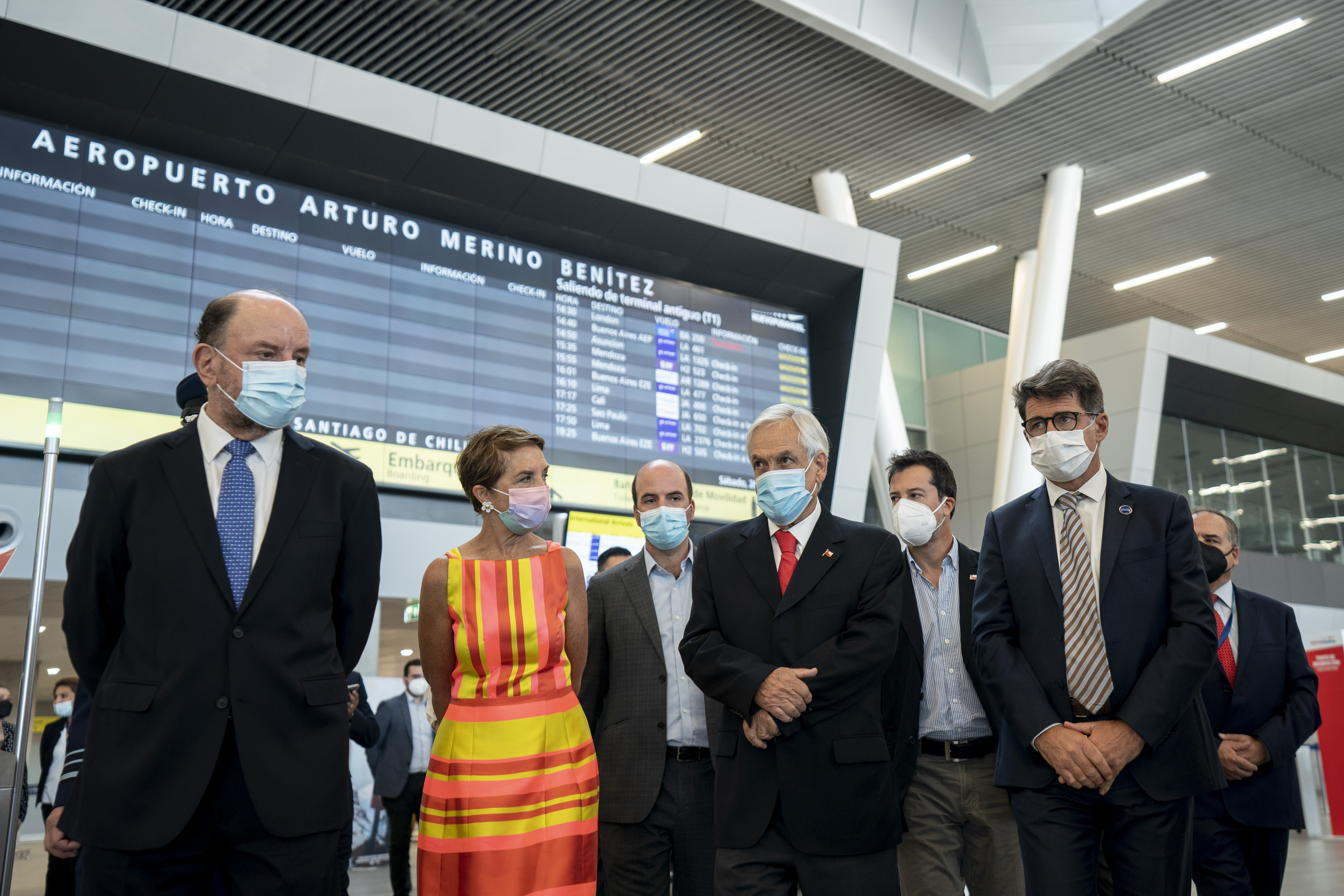 Gobierno inaugura el nuevo Terminal Internacional (T2) del Aeropuerto Comodoro Arturo Merino BenÃtez
